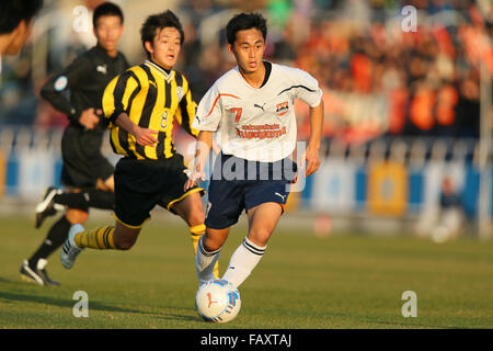 Kanagawa, Japan. 5. Januar 2016. Yotaro Suzuki Fußball /Soccer: 94. alle Japan High School Fußball Turnier Viertelfinal-match zwischen Kokugakuin Kugayama 1-0 Maebashi Ikuei im NHK Spring Mitsuzawa Fußballstadion in Kanagawa, Japan. Bildnachweis: Yohei Osada/AFLO SPORT/Alamy Live-Nachrichten Stockfoto