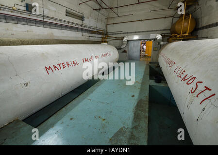 Wassertanks in Bunker von Josip Broz Tito, Anführer des ehemaligen Jugoslawien, in der Nähe von Konjic (Bosnien und Herzegowina), abgeschlossen im Jahre 1979 Stockfoto