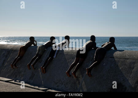 Jugend am Deich auf Sea Point Promenade - Sea Point - Cape Town - Südafrika Stockfoto