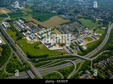 Luftbild, Stadtkrone Ost, B236 und A40 Autobahn, Industriegebiet und Wohn-, gemischte Nutzung, Dortmund, Ruhrgebiet, Stockfoto