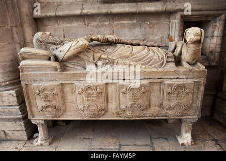 Die Kathedrale von Lissabon (Santa Maria Maior de Lisboa oder Se de Lisboa), Portugal, Grab von Ritter Lopo Fernandes Pacheco, 7. Herrn Fer Stockfoto