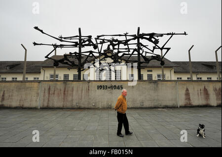 Internationales Mahnmal (International Denkmal, 1968), KZ-Gedenkstatte Dachau (KZ-Gedenkstätte Dachau), Dachau, Oberbayern (Oberbayern), Bayern (Bayern), Deutschland Stockfoto