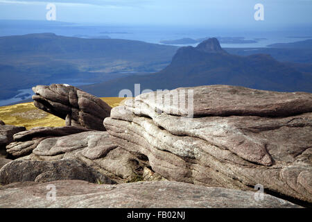 Atlantic Enard Bay Rock Bergblick Cul Beag Assynt Coigach (Schottland) Stockfoto