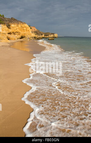 Strand Praia de Santa Eulalia, in der Nähe von Albufeira, Algarve, Portugal Stockfoto