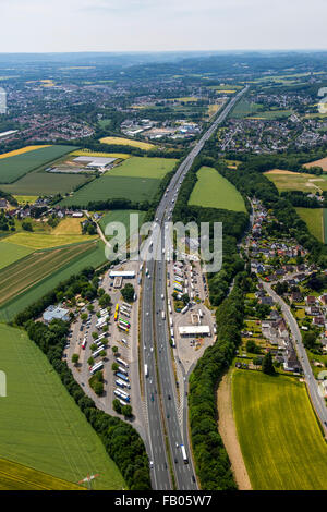 Autobahn-Service-Bereich Licht Dorf Richtung Norden und Süden auf der Autobahn A1, Fahrzeiten, bricht, LKW Parkplatz, Schwerte, Stockfoto