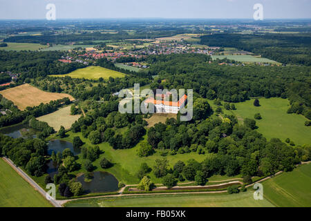 Schloss Cappenberg in Selm-Cappenberg Stiftskirche mit Schlossberg, ehemals Cappenberg Schloss ist ein ehemaliger Zisterzienser Stockfoto