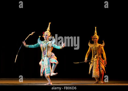 Klassische Thai Tanz-Performance im Salachalermkrung Theater in Bangkok, Thailand. Khon-Thai klassischen maskierte Tanz an der Sala Stockfoto