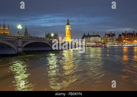 Big Ben und Westminster Bridge London Vereinigtes Königreich Stockfoto