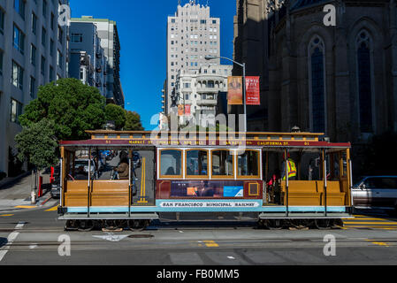 Seilbahn in der California Street in San Francisco, CA, USA Stockfoto