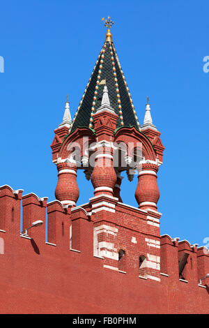 Der Zar Tower oder Tsarskaya Tower (1680) des Kreml in Moskau, Russland Stockfoto