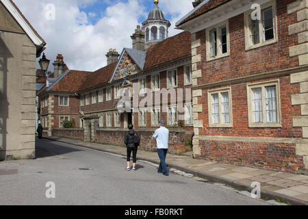 Salisbury College von Marton Gebäude (Matrone College). Das Gebäude an der High Street, von der Kathedrale in der Nähe, stammt aus 1685 Stockfoto