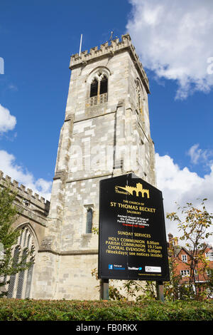 Die Kirche von St. Thomas Becket, der anglikanischen Kirche Pfarrei Kirche von Salisbury. Stockfoto