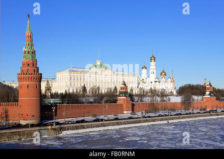 Der Kreml (1482-1495) an einem schönen Wintertag in Moskau, Russland Stockfoto
