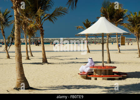 Jumeirah Open Beach, Jumeirah, Dubai, Vereinigte Arabische Emirate Stockfoto