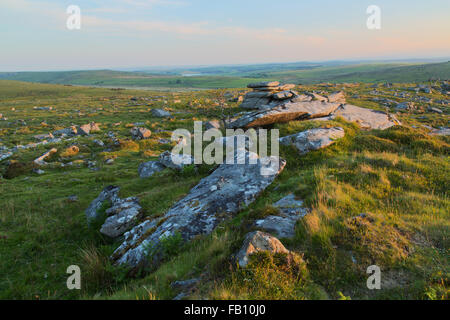 Warmen Abendlicht umfallen Kilmar Tor auf Bodmin Moor in North Cornwall Stockfoto