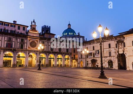 Piazza della Loggia in der Abenddämmerung Stockfoto