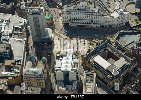 Eine Luftaufnahme des City Square im Stadtzentrum von Leeds, West Yorkshire Stockfoto