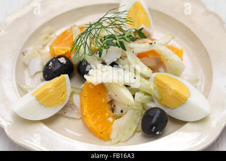 Remojon Granadino, Salz Kabeljau Orangen- und Olivenbäumen Salat, spanische Küche Stockfoto