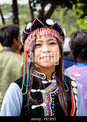 Eine Tracht an der Manau-Dance in Myitkyina, Myanmar Stockfoto