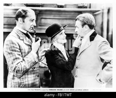 Noch aus 'Sherlock Holmes' 1932 Film unter der Regie von William und starring Clive Brook (Holmes); Miriam Jordan (Alice Faulkner) und Reginald Owen (Watson) Stockfoto