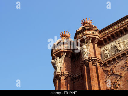 Nahaufnahme von der Triumphbogen (Arc de Triomf) in Barcelona, Spanien Stockfoto