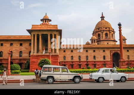 Ein Teil des indischen Sekretariatsgebäudes am Rajpath Boulevard auf dem Raisina Hill in Neu-Delhi, Delhi, Indien. Stockfoto