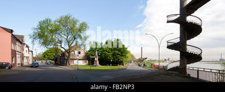 Duisburg-Homberg, Blick Unter der A40 Zur Wilhelmallee Stockfoto