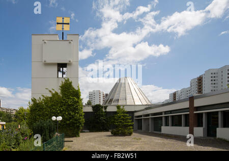 Berlin-Gropiusstadt, St. Dominicus, anschließend Stockfoto