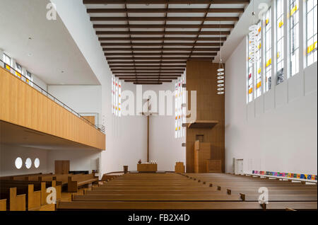 Düsseldorf, Matthäikirche, Innenbereich Nach Osten Stockfoto