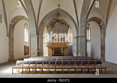 Schwerte, Kirche St. Viktor, Innenbereich Nach Osten Stockfoto