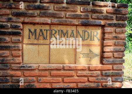 Das Matrimandir in Auroville, initiiert von der Mutter des Shri Aurobindo Ashrams. Es heißt die Seele der Stadt. Stockfoto