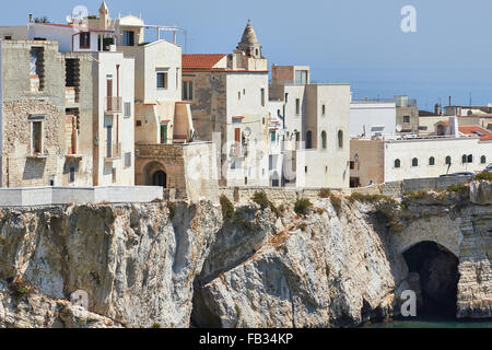 Adria clifftop Stadt Vieste, Gargano, Foggia, Apulien, Italien, Europa Stockfoto