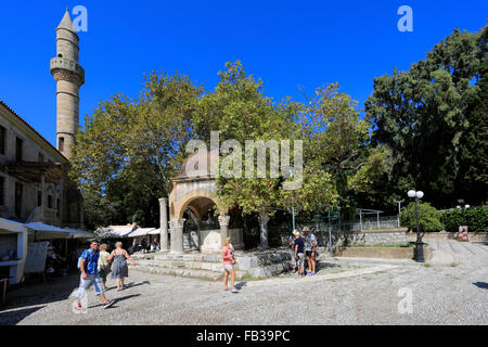 Der Hippokrates-Platane, gepflanzt von Hippokrates, Plane Tree Square, Kos-Stadt, Insel Kos, Dodekanes-Gruppe von Inseln, Süd Stockfoto