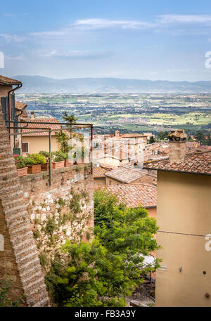 Dächer von Montepulciano, antike Stadt in der Toskana Stockfoto