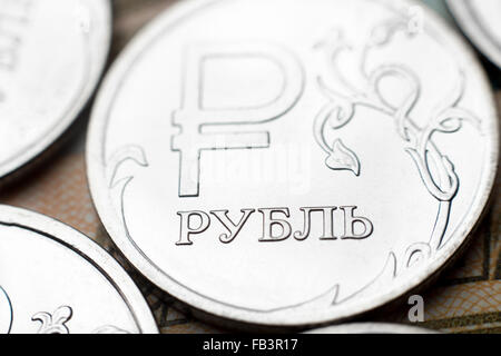 Nahaufnahme der Metallmünze des Wertes von einem russischen Rubel Stockfoto