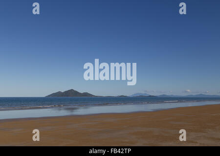 Fotografieren von Mission Beach in Queensland, Australien mit Blick auf Dunk Island. Stockfoto