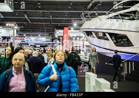 London, UK. 8. Januar 2016. Öffnet sich London Boat Show im Ecel Centre in London. Bildnachweis: Guy Bell/Alamy Live-Nachrichten Stockfoto