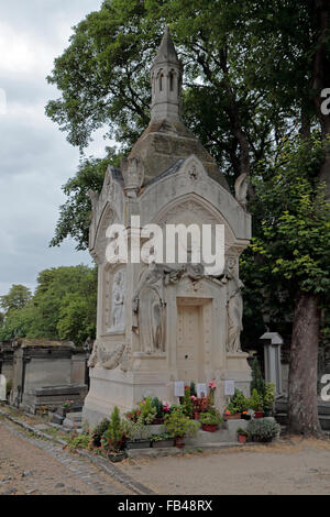 Grab des Hautoy in den Friedhof Père Lachaise, Paris, Frankreich. Stockfoto