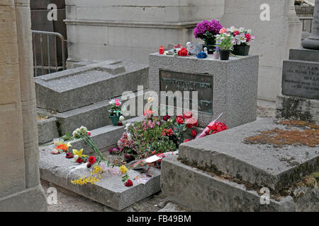 Das Grab von James Douglas "Jim" Morrison in den Friedhof Père Lachaise, Paris, Frankreich. Stockfoto