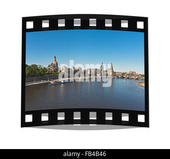 Flotte Parade der historischen Raddampfer, jedes Jahr am 1. Mai auf der Elbe vor der alten Stadt von Dresden, Deutschland Stockfoto