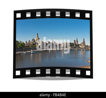 Flotte Parade der historischen Raddampfer, jedes Jahr am 1. Mai auf der Elbe vor der alten Stadt von Dresden, Deutschland Stockfoto