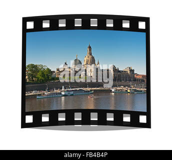 Flotte Parade der historischen Raddampfer, jedes Jahr am 1. Mai auf der Elbe vor der alten Stadt von Dresden, Deutschland Stockfoto