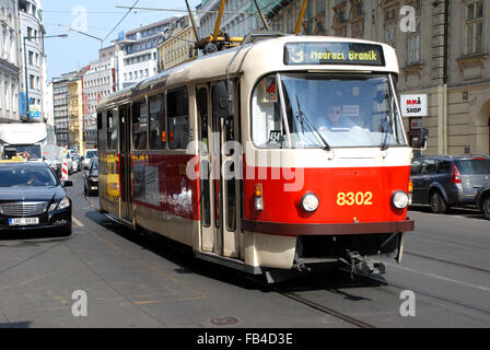 Straßenbahn Prag öffentlichen Verkehrsmitteln in der Innenstadt Stockfoto