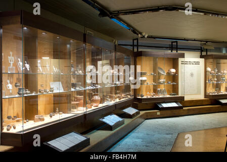 Zimmer ab der Bronzezeit, Nationales Archäologisches Museum von Cagliari, Sardinien Stockfoto