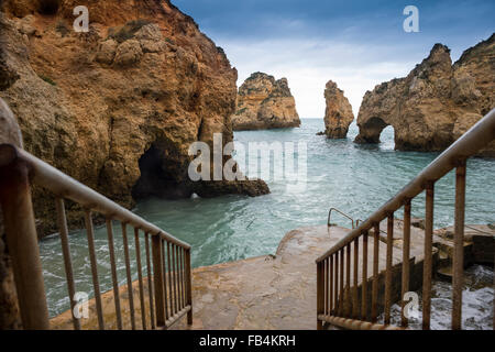 Ponta da Piedade Grotten in Lagos im Westen der Algarve, Portugal. Stockfoto