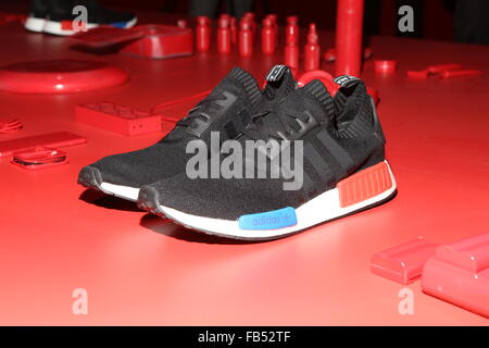 Adidas Originals NMD Global in Lexington Armory Ankunfte mit Enthullung Luka ver ffentlicht wo New York New York Vereinigte Staaten von Amerika bei 9. Dezember 2015 Stockfotografie Alamy