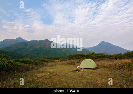 Camping am Tai Long Wan (Big Wave Bay) Strand, Sai Kung, Hong Kong Stockfoto