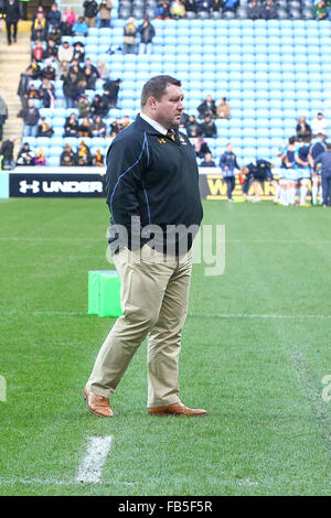 Ricoh Arena in Coventry, UK. 10. Januar 2016. Aviva Premiership. Wespen im Vergleich zu Worcester. Wespen Director of Rugby Dai Young findet die Warm-up vor dem Spiel-Session. © Aktion Plus Sport/Alamy Live-Nachrichten Stockfoto