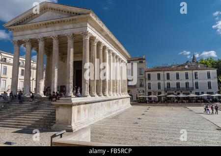 Römische Tempel Maison Carree in Stadt Nimes in Südfrankreich Stockfoto