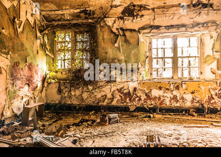 Verfallenen und verlassenen Gebäuden an RAF Nocton Hall Stockfoto